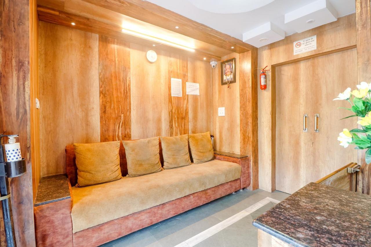 Hotel Ambika Dx Gwalior Bagian luar foto