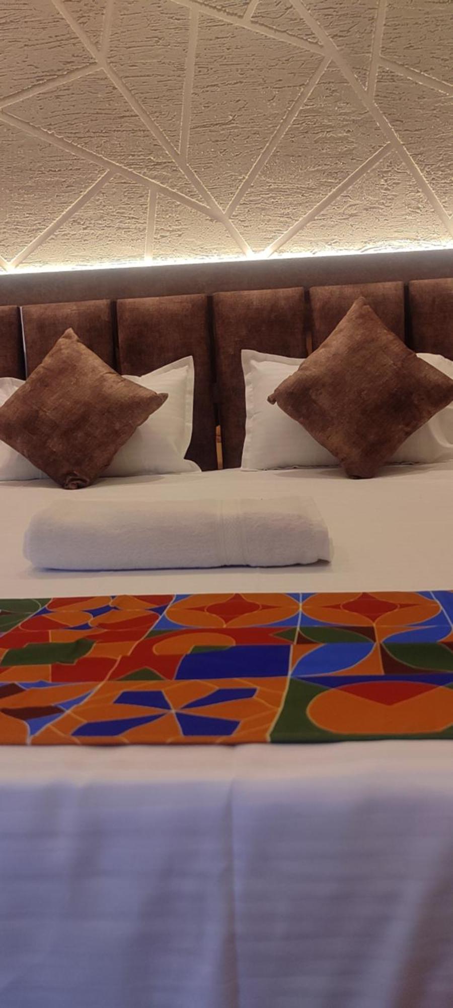 Hotel Ambika Dx Gwalior Bagian luar foto